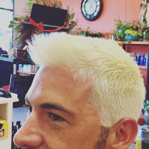 Hair Salon «University Hair Care», reviews and photos, 1444 University Ave, Berkeley, CA 94702, USA