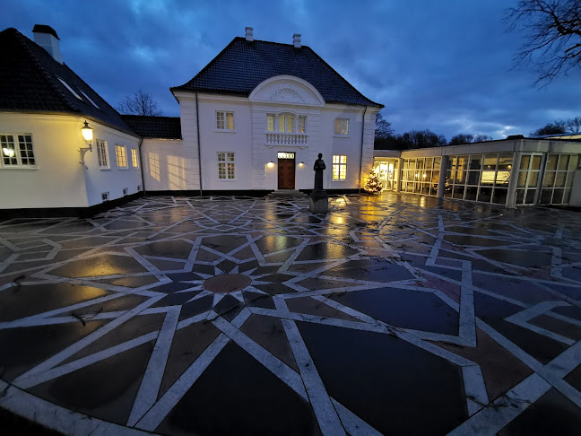 Anmeldelser af Holstebro Kunstmuseum i Jyllinge - Museum