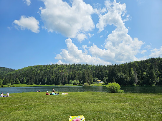 Genin Lake Beach