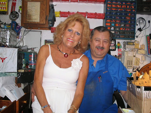 Jewelry Store «The Jewelry Box», reviews and photos, 104 W Belt Line Rd, Cedar Hill, TX 75104, USA