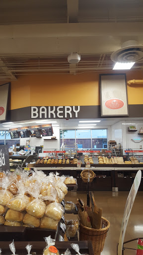 Grocery Store «Kroger», reviews and photos, 704 Euclid Ave, Lexington, KY 40502, USA