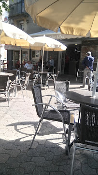 Atmosphère du Café Café de la Place à Gonfaron - n°2