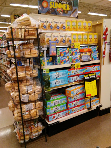 Grocery Store «Hannaford Supermarket», reviews and photos, 2066 NY-32, Modena, NY 12548, USA