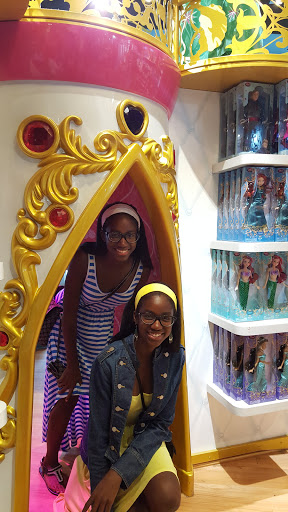 Toy Store «Disney Store», reviews and photos, 395 Santa Monica Place, Santa Monica, CA 90401, USA