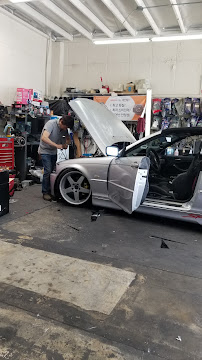 Dr. Auto Sound - Photo 4 - Car repair in Los Angeles, CA, Glendale