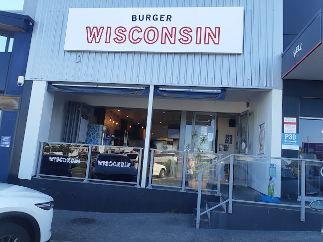 Burger Wisconsin Wairau - Hamburger