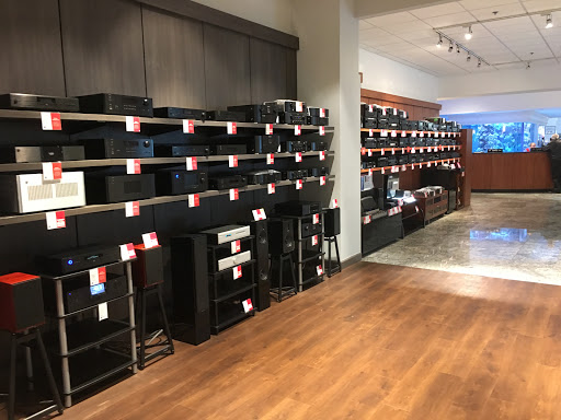 Electronics Store «Abt», reviews and photos, 1200 N Milwaukee Ave, Glenview, IL 60025, USA