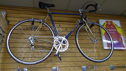 Bicycle Store «Competitive Edge Cyclery», reviews and photos, 1869 W Foothill Blvd, Upland, CA 91786, USA