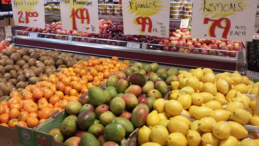 Grocery Store «Horrocks Market», reviews and photos, 4455 Breton Rd SE, Kentwood, MI 49508, USA