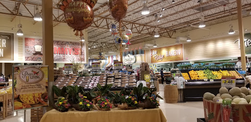 Grocery Store «Lowes Foods of Boone», reviews and photos, 267 New Market Centre, Boone, NC 28607, USA