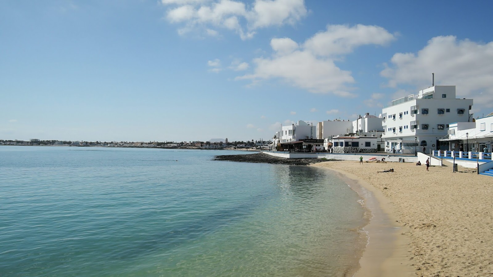 Foto di Spiaggia Corralejo con micro baia