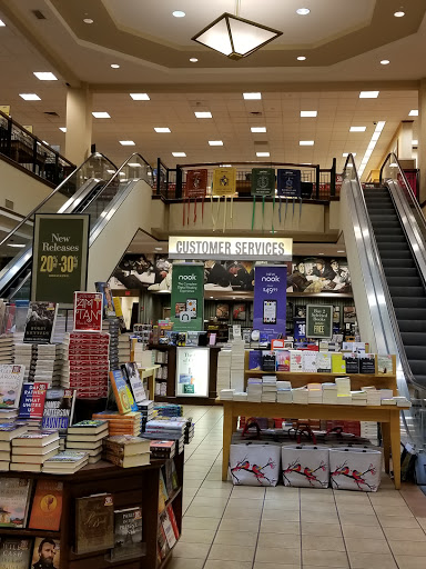 Book Store «Barnes & Noble», reviews and photos, 11 W Hillsdale Blvd, San Mateo, CA 94403, USA