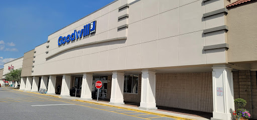 Thrift Store «Goodwill Sebring Superstore», reviews and photos