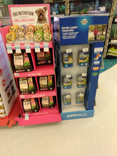 Pet Supply Store «Petco Animal Supplies», reviews and photos, 1220 Commons Cir, Plover, WI 54467, USA