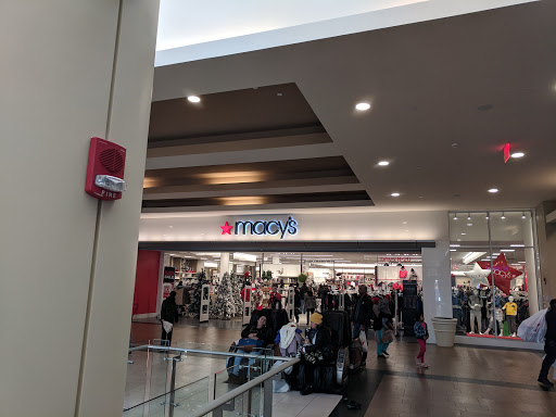 Shopping Mall «Bay Plaza Shopping Center», reviews and photos, 2100 Bartow Ave, Bronx, NY 10475, USA