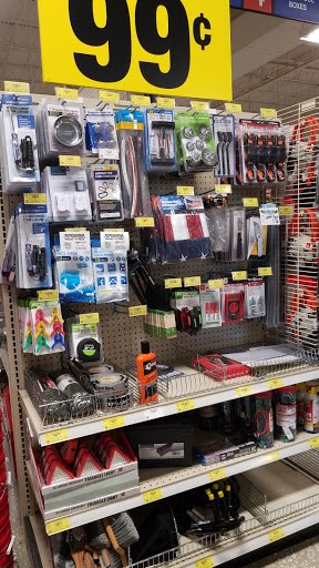 Hardware Store «Harbor Freight Tools», reviews and photos, 3428 E Silver Springs Blvd, Ocala, FL 34470, USA