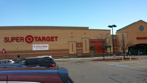 Department Store «Target», reviews and photos, 111 Pioneer Trail, Chaska, MN 55318, USA