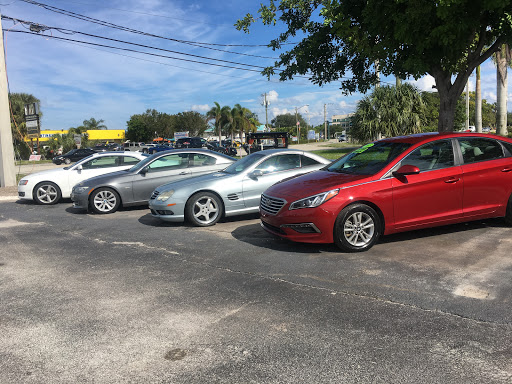 Used Car Dealer «Victory Auto Group LLC. Pre-owned Cars, Trucks, Vans, & Jeep Wrangler Sales and Customization», reviews and photos, 850 SE Monterey Rd, Stuart, FL 34994, USA