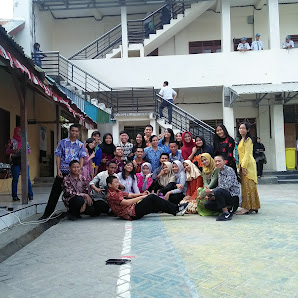 Komunitas - SMA Negeri 8 Makassar