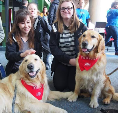 Canine Friends Pet Therapy