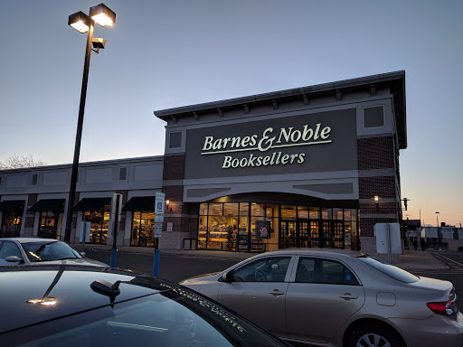 Book Store «Barnes & Noble», reviews and photos, 1180 Raritan Rd, Clark, NJ 07066, USA