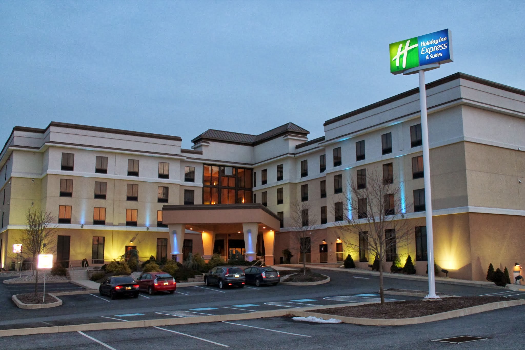 Picture of a place: Holiday Inn Express &amp; Suites Harrisburg W - Mechanicsburg, an IHG Hotel