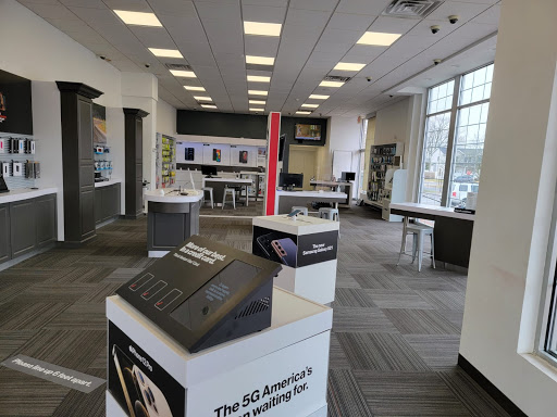 Cell Phone Store «Syosset Verizon Wireless», reviews and photos, 320 Jericho Turnpike, Syosset, NY 11791, USA