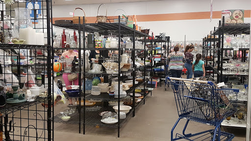 Thrift Store «Pavilions Goodwill Retail Store, Donation Center, and Career Center», reviews and photos, 8959 E Indian Bend Rd, Scottsdale, AZ 85250, USA