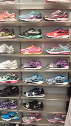 Shoe Store «Finish Line», reviews and photos, 13971 Town Center Blvd #300, Noblesville, IN 46060, USA