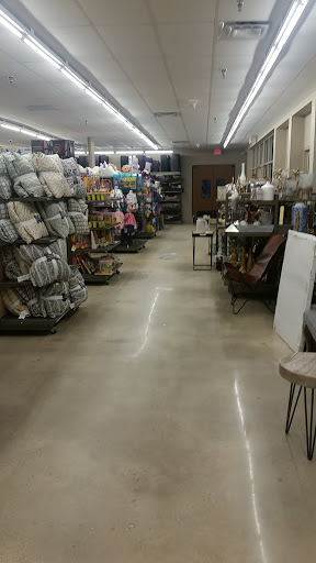 Home Goods Store «Tuesday Morning», reviews and photos, 233 Commerce Dr, Peachtree City, GA 30269, USA
