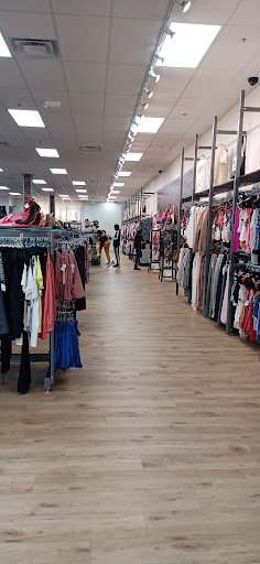 Clothing Store «Uptown Cheapskate», reviews and photos, 1830 York Rd, Timonium, MD 21093, USA