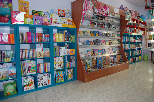 PAPELERÍA-LIBRERÍA-JUGUETERÍA MAFALDA