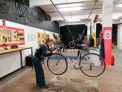 Atelier vélo social molemBIKE