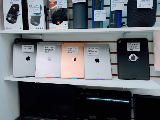 Pawn Shop «Royal Pawn Shop», reviews and photos, 428 S Clark St, Chicago, IL 60605, USA