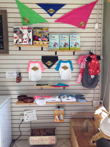 Pet Supply Store «Pet Wants», reviews and photos, 321 S Ashland Ave, Lexington, KY 40502, USA