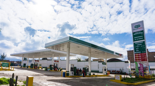 Opiniones de Grifo PetroPerú - Movilgas en Huancan - Gasolinera