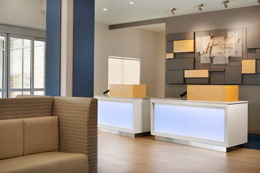 Holiday Inn Express & Suites McAllen - Medical Center Area, an IHG Hotel image 6