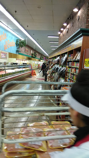 Supermarket «Vallarta Supermarkets», reviews and photos, 600 Bear Mountain Blvd, Arvin, CA 93203, USA