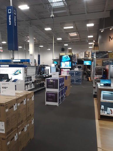 Electronics Store «Best Buy», reviews and photos, 1541 Carl D. Silver Parkway, Fredericksburg, VA 22401, USA