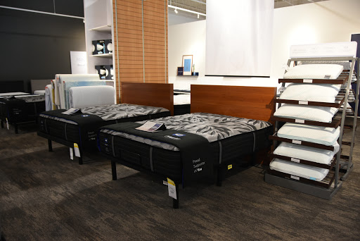 Furniture Store «Slumberland Furniture», reviews and photos, 4390 Dodge St, Dubuque, IA 52003, USA