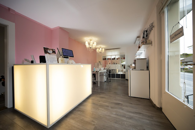 Luxory Nails & Beauty GmbH - Schönheitssalon