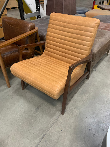 Poly & Bark Outlet Store image