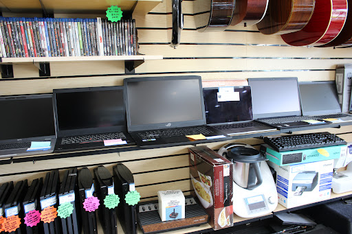 Pawn Shop «Arlington Jewelry & Loan», reviews and photos, 901 W Rand Rd, Arlington Heights, IL 60004, USA