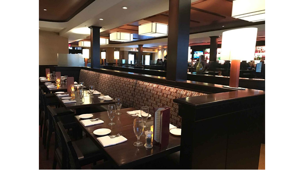 3 Restaurant 02038