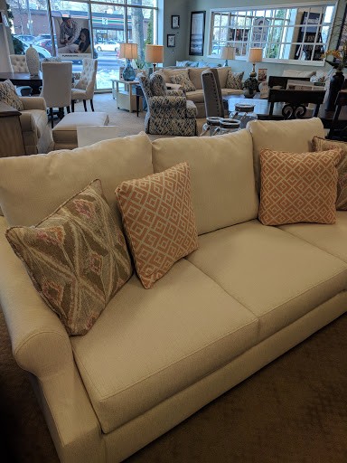 Furniture Store «Raymour & Flanigan Furniture and Mattress Store», reviews and photos, 895 E Gate Blvd, Garden City, NY 11530, USA