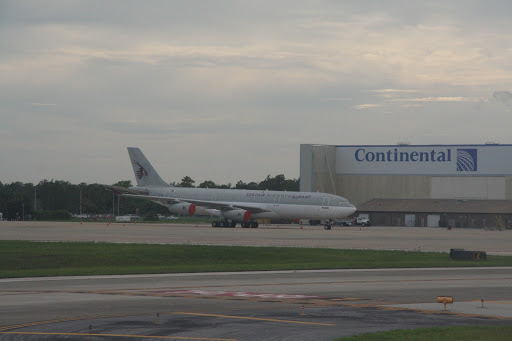 Courier Service «Ups Air Gateway Orlando», reviews and photos, 8975 Tradeport Dr, Orlando, FL 32827, USA