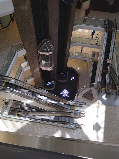 Shopping Mall «Stamford Town Center», reviews and photos, 100 Greyrock Pl, Stamford, CT 06901, USA