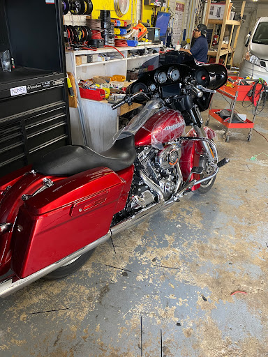 Car Stereo Store «Soundbytes Automotive Electronics,Inc», reviews and photos, 328 W N Ave, Northlake, IL 60164, USA