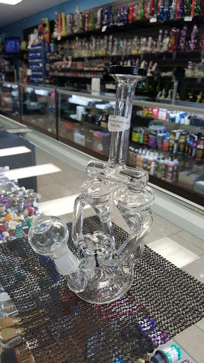 Tobacco Shop «BELLAIRE SMOKE SHOP», reviews and photos, 7710 Bellaire Blvd, Houston, TX 77036, USA