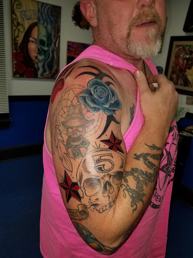 Tattoo Shop «Blue Lotus Tattoo», reviews and photos, 628 S Colorado St, Salem, VA 24153, USA